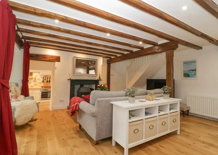 4 Barton Cottages